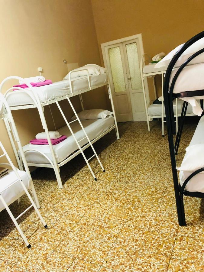 Hostel Bb La Fenice Неаполь Экстерьер фото